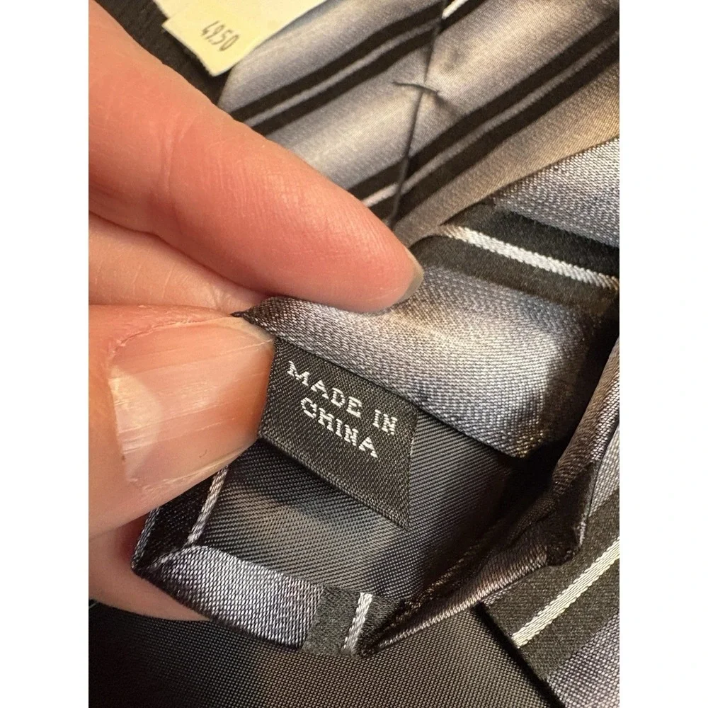 Kenneth Cole Reaction Silk Striped Tie Blue Silver Gray Black